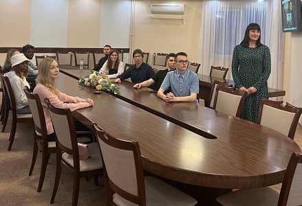 Первый телемост между ЮГУ и Молодежным клубом в Каире